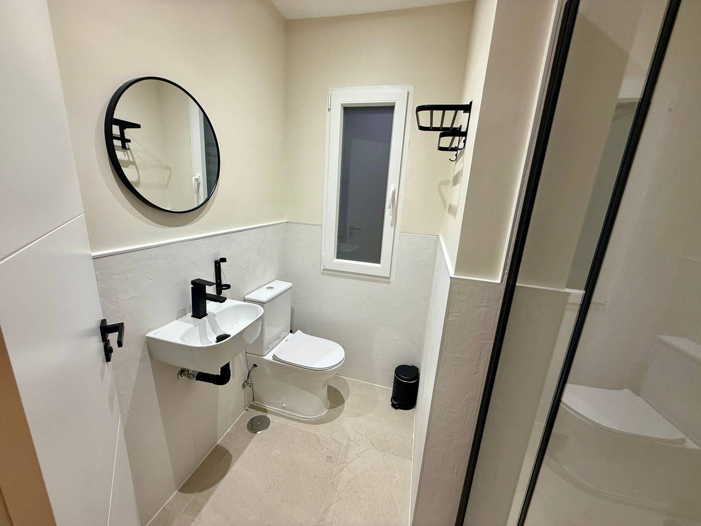 Mucho-Madrid-Room-50