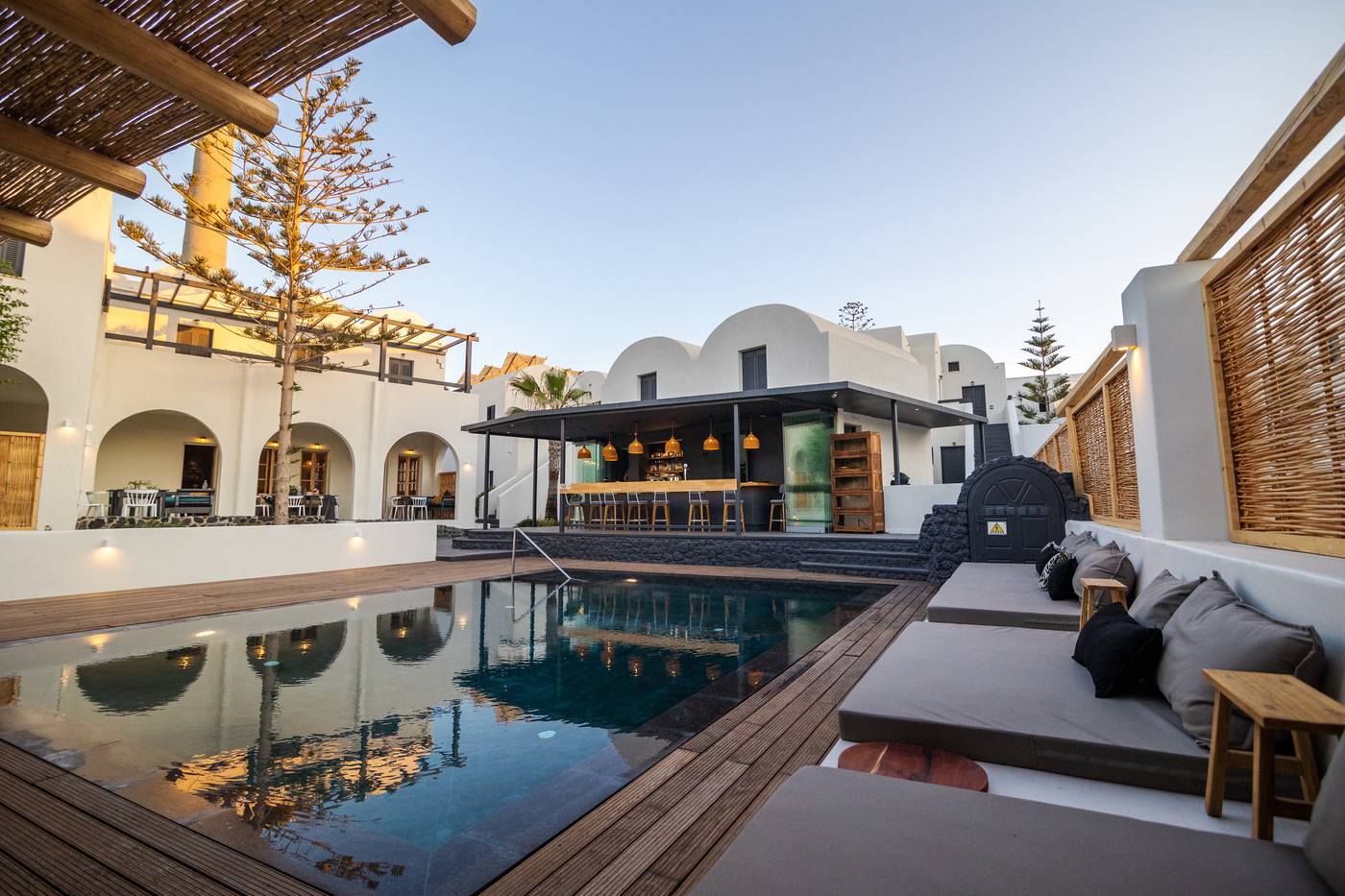 Scorpios-Beach-Pool-2