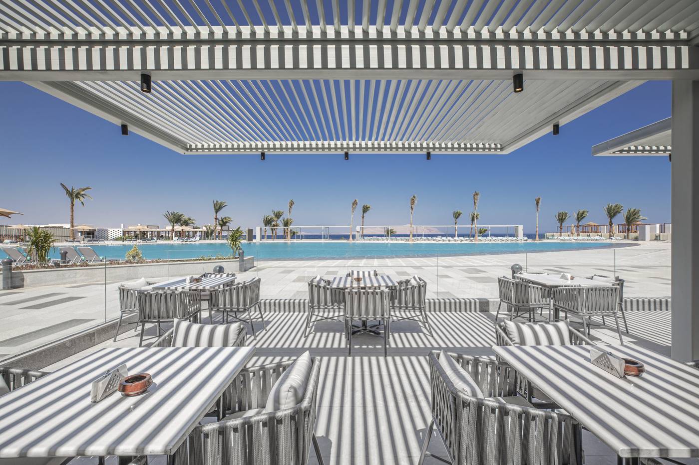 V-Hotel-Sharm-Restaurant-21