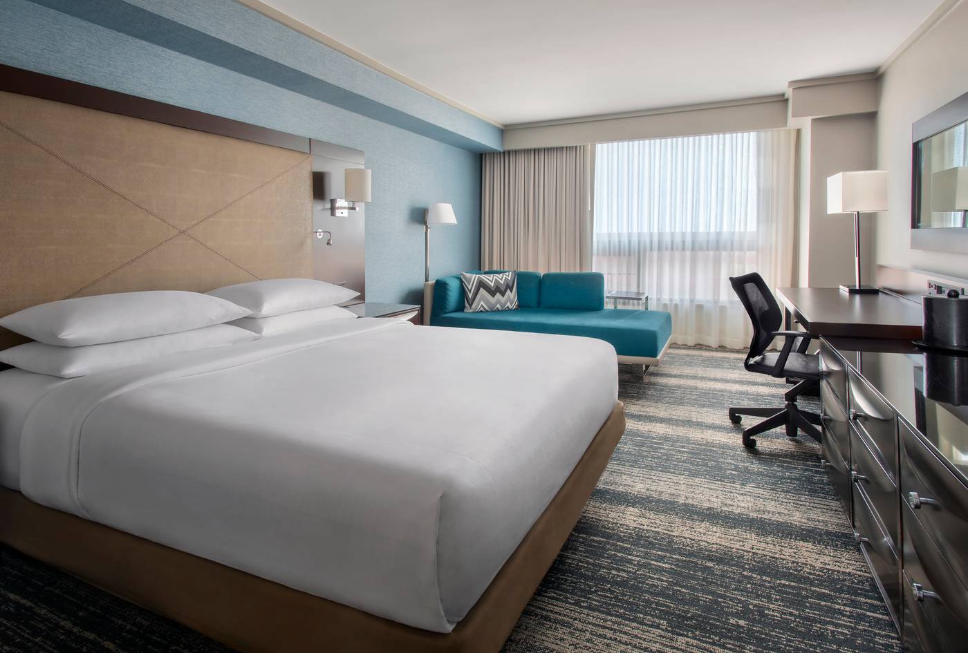 Boston-Marriott-Burlington-Room-16