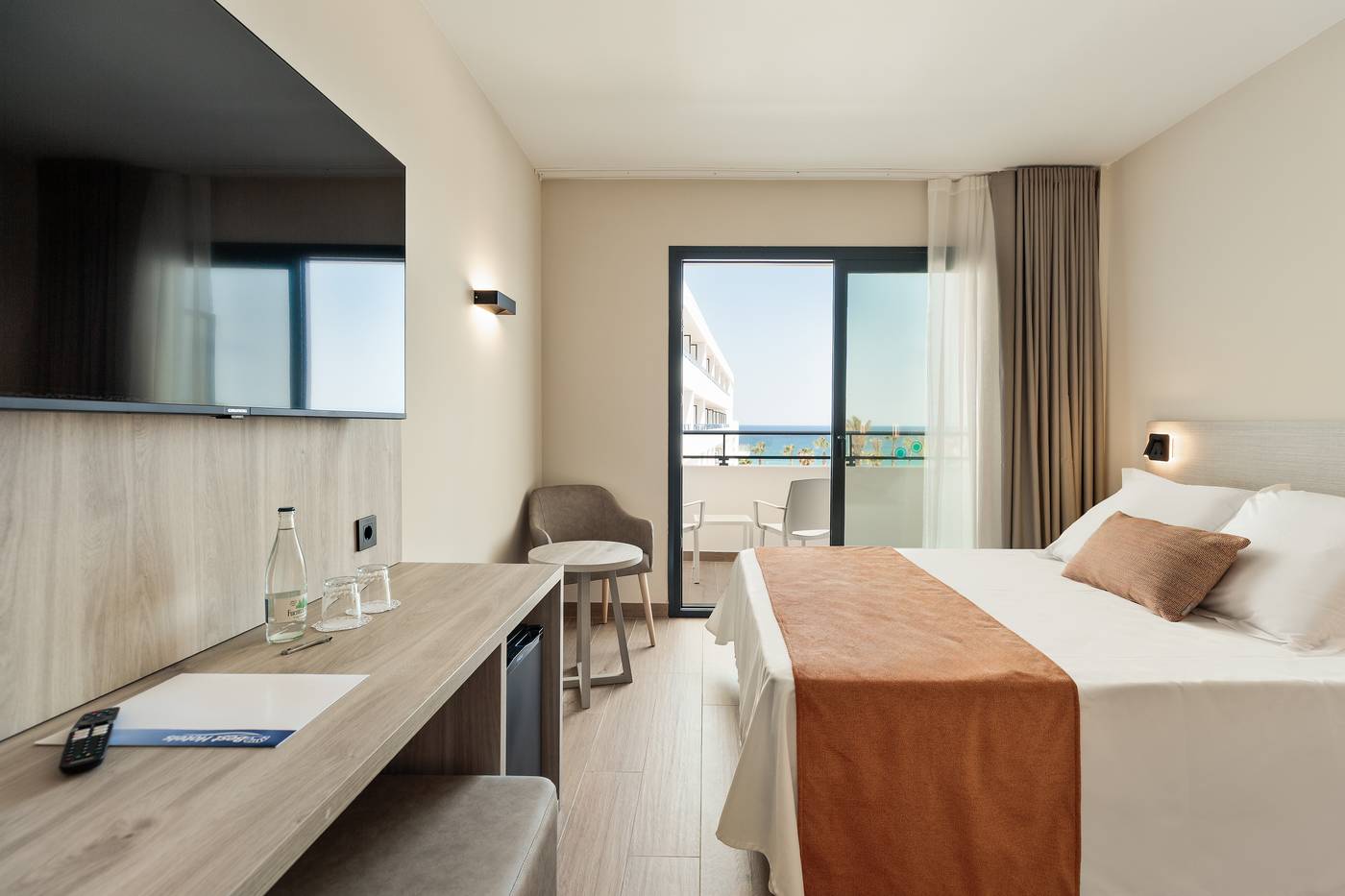 Best-Oasis-Tropical-Room-26