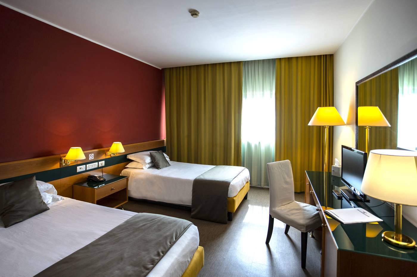 BV-Oly-Hotel-Room-17