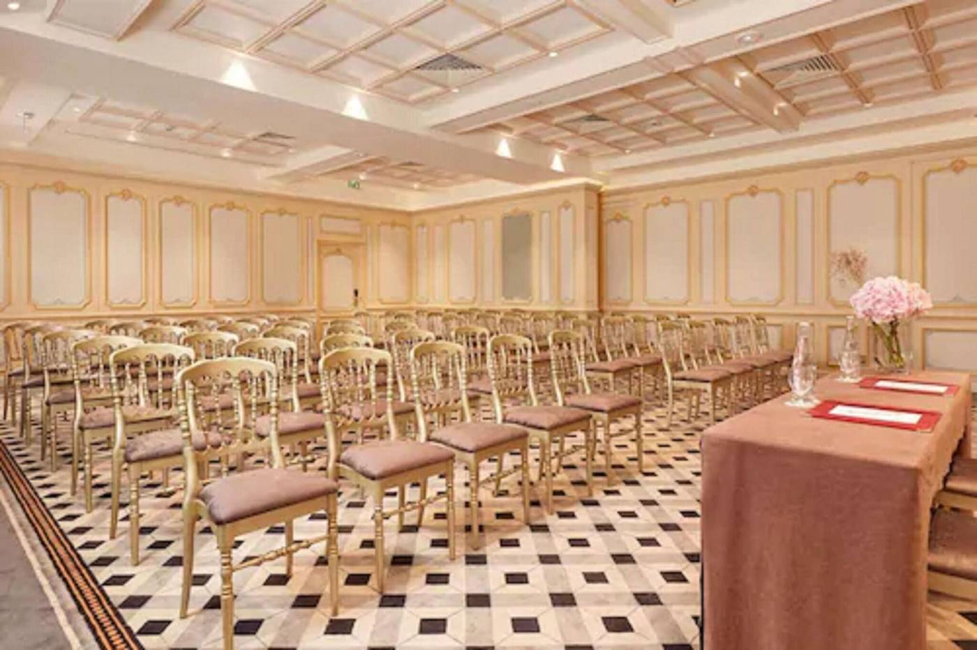 Regina-Hotel-Conferences-73