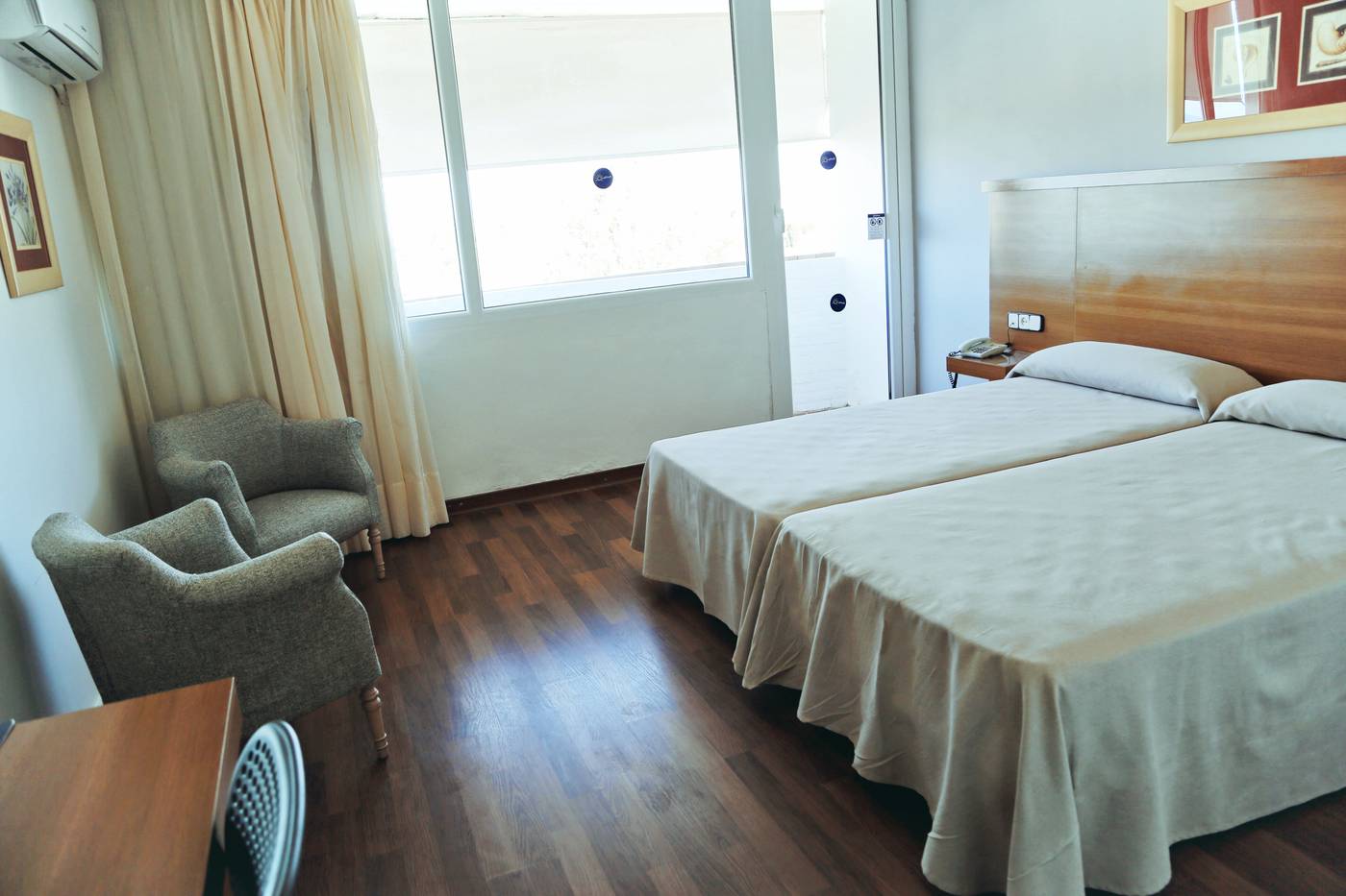 Carabela-Beach---Golf-Hotel-Room-34