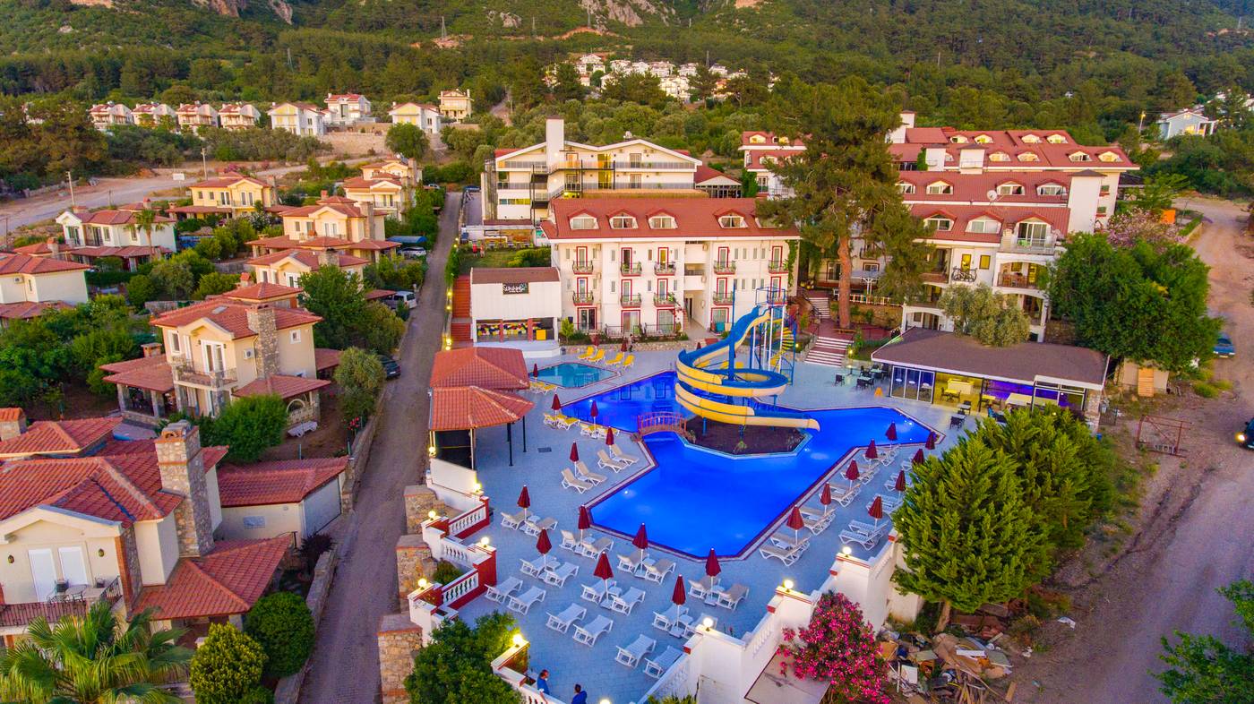 Sunshine Holiday Resort Hotel