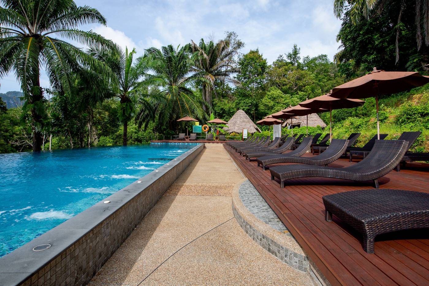 Aonang-Fiore-Resort--SHA-Extra-Plus---Pool-2