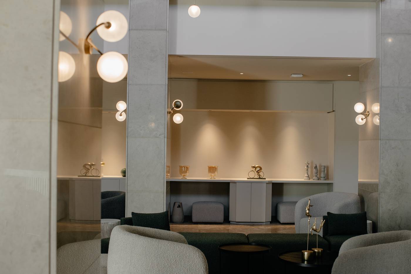 Cali-Resort---Spa-by-Louis-Hotels-Lobby-51