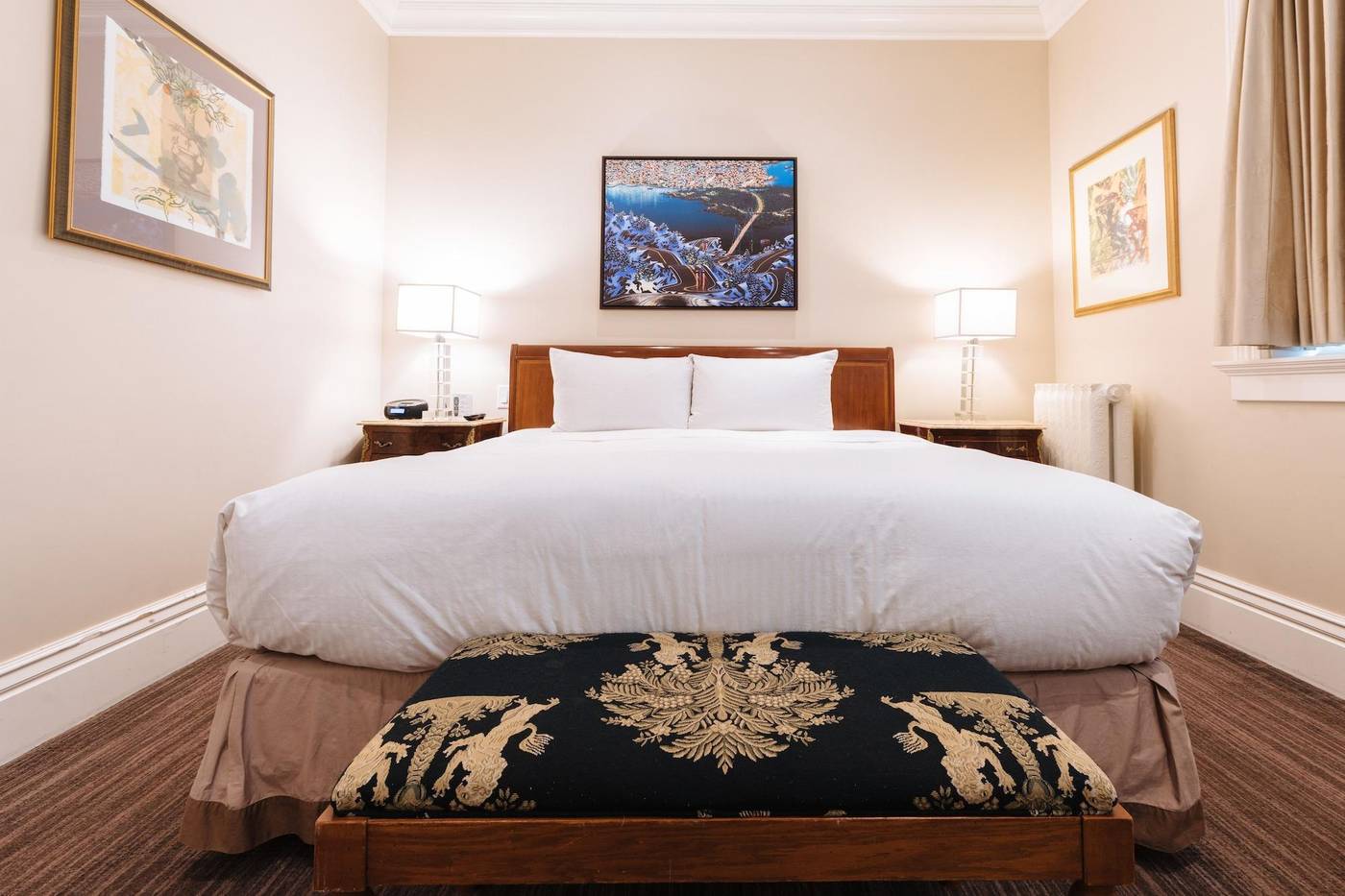 Victorian-Hotel-Vancouver-Room-33