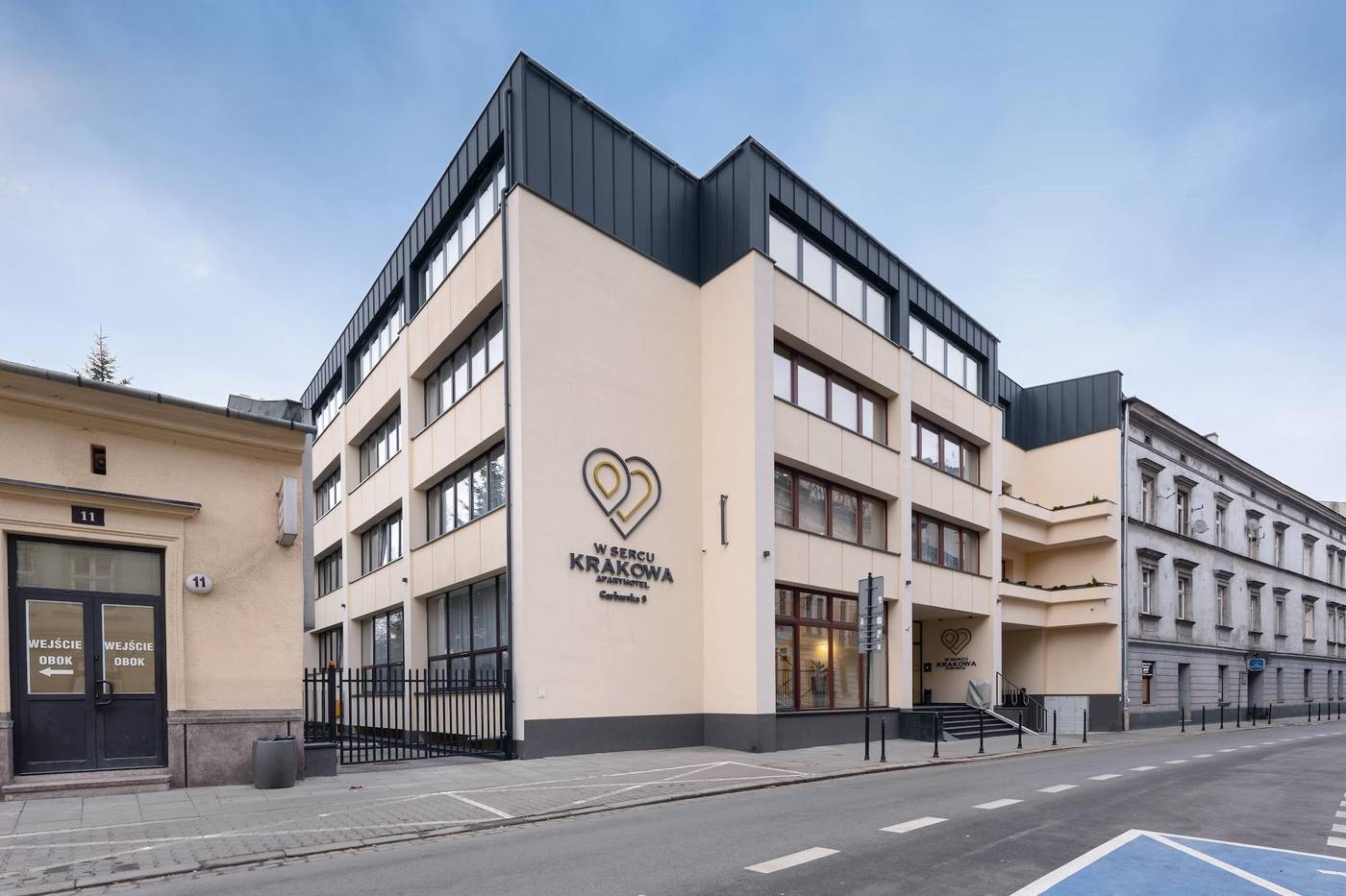 W-Sercu-Krakowa-Aparthotel-General-view-2