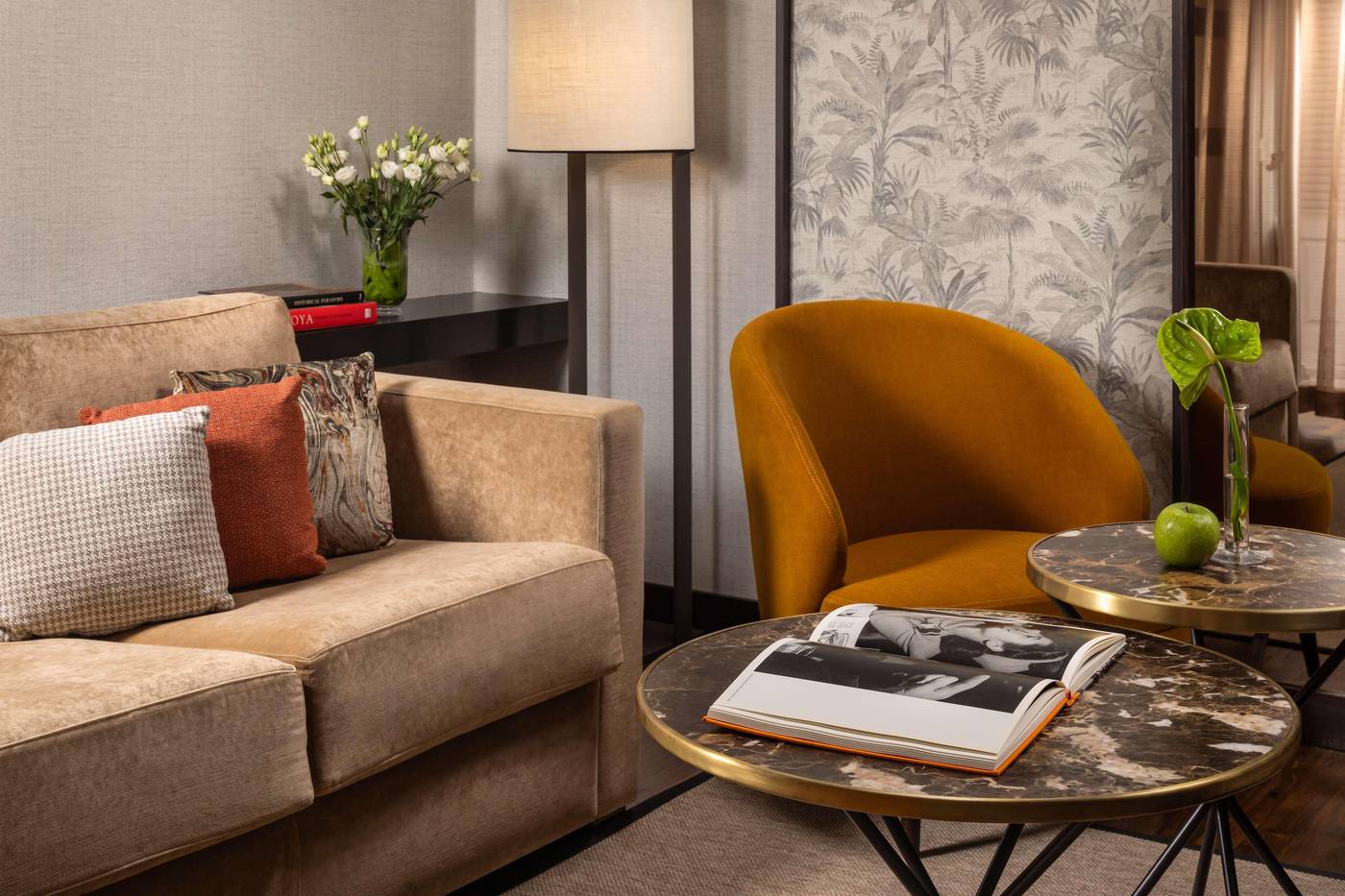 NH-Collection-Madrid-Palacio-de-Tepa-Room-16