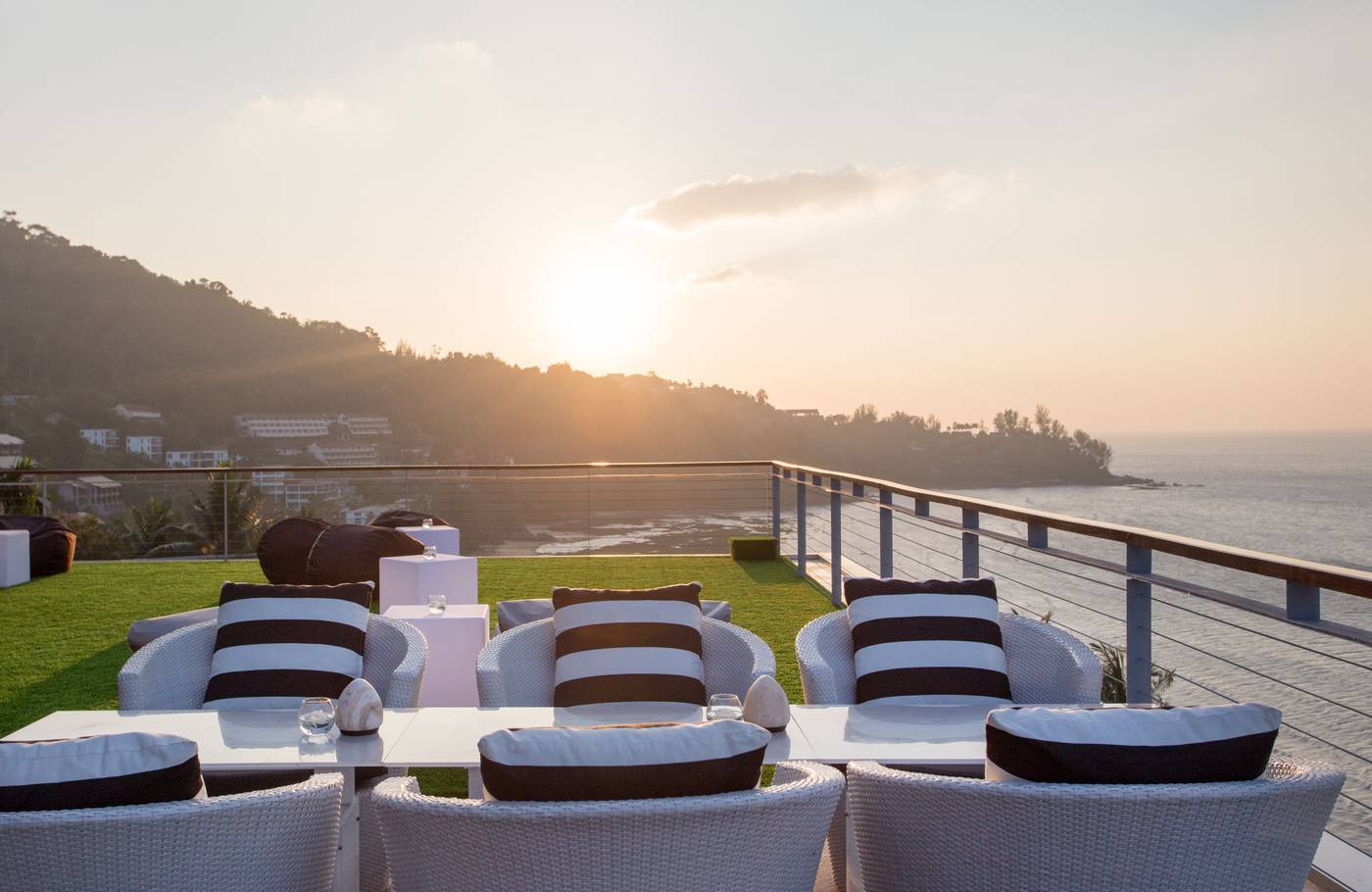 Cape-Sienna-Phuket-Bar-87