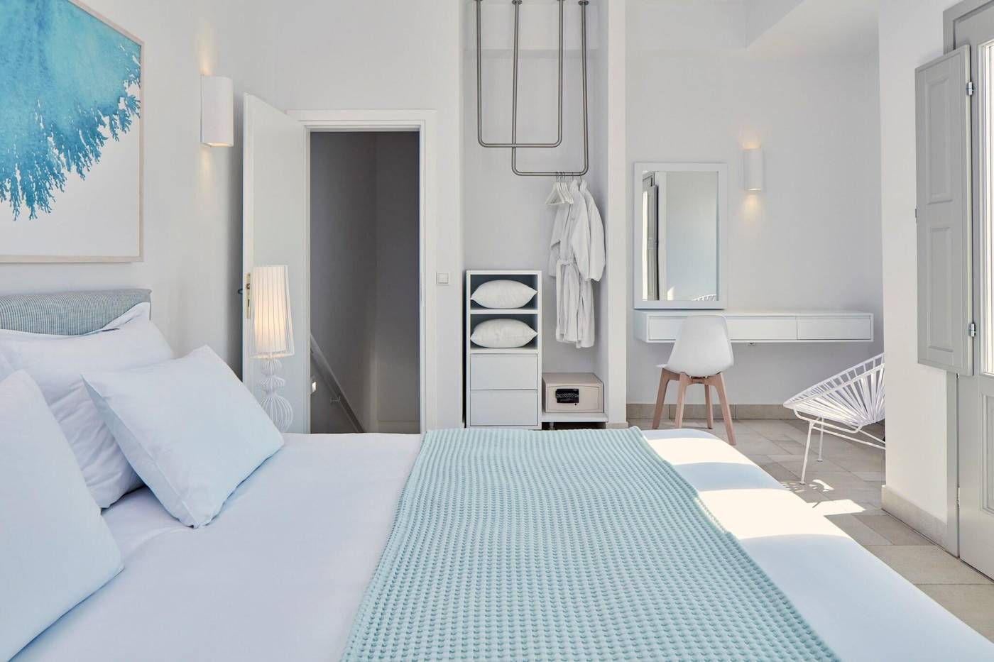 Aqua-Blue-Hotel-Room-18