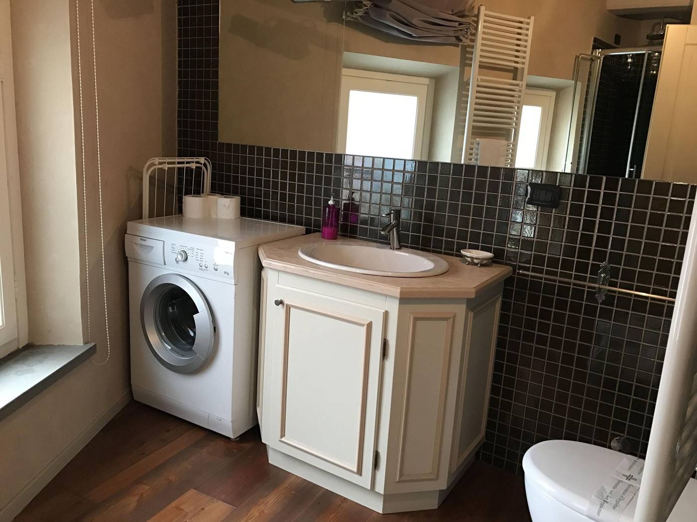 At-Home-Bed-And-Breakfast-Room-27