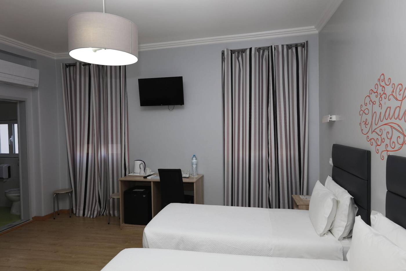 O-El-trico-Guesthouse-Room-14