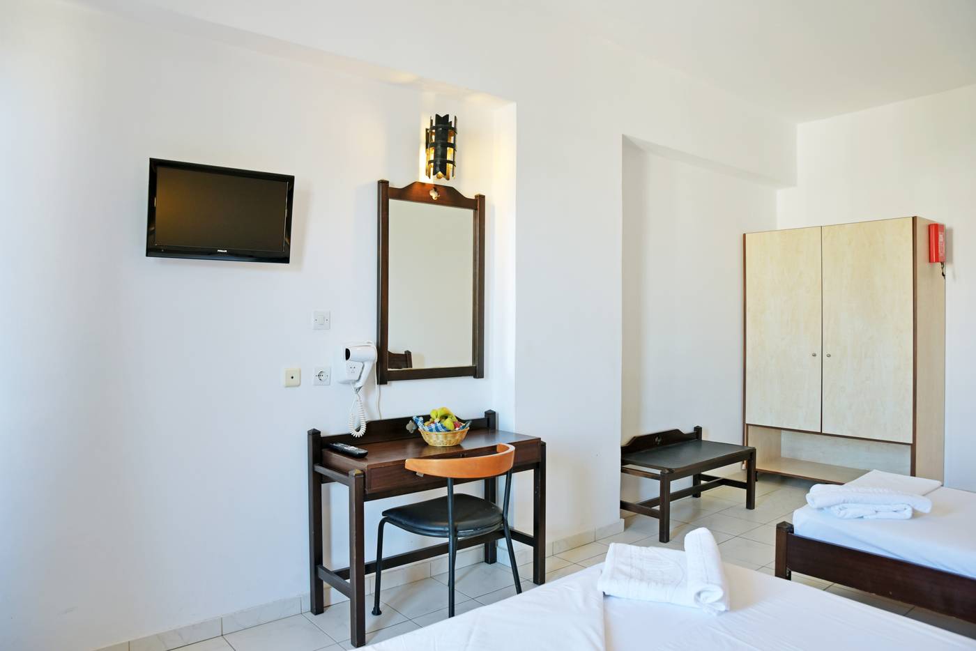 Hillside-Studios-Room-34