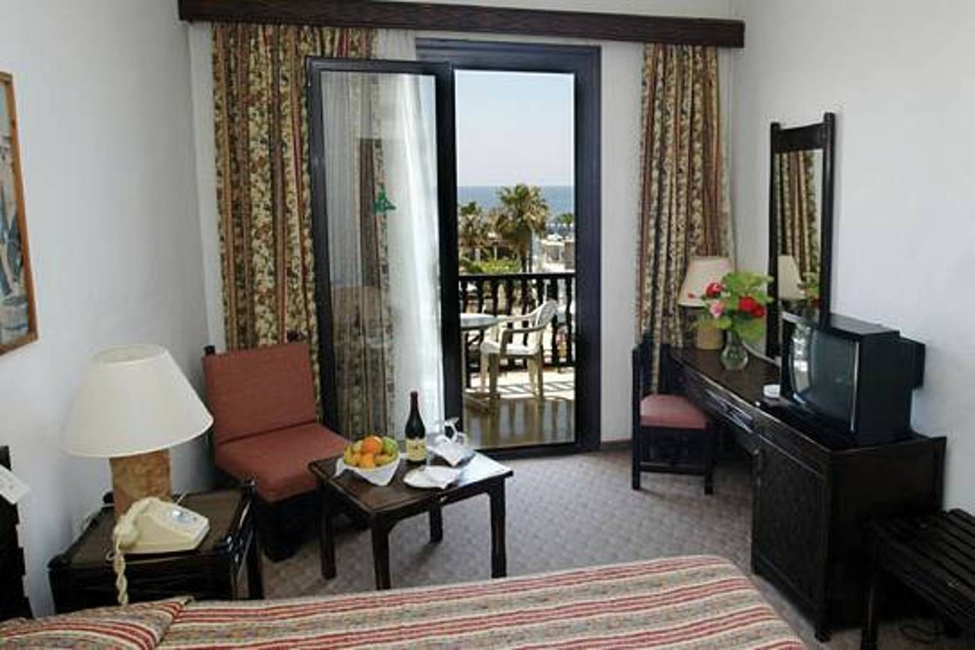 Dionysos Central Hotel