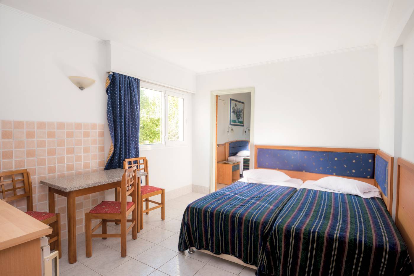 Atlantis-Hotel-Room-31