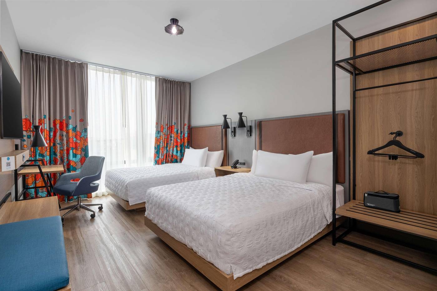 Tru-By-Hilton-Brooklyn-Room-7