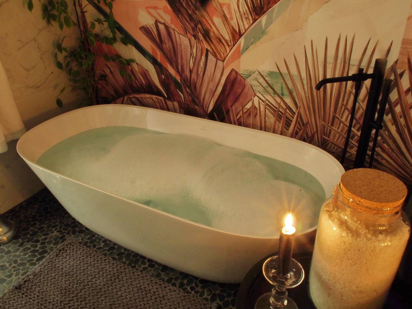 La-Vita-e-Bella-IV-Pool-46