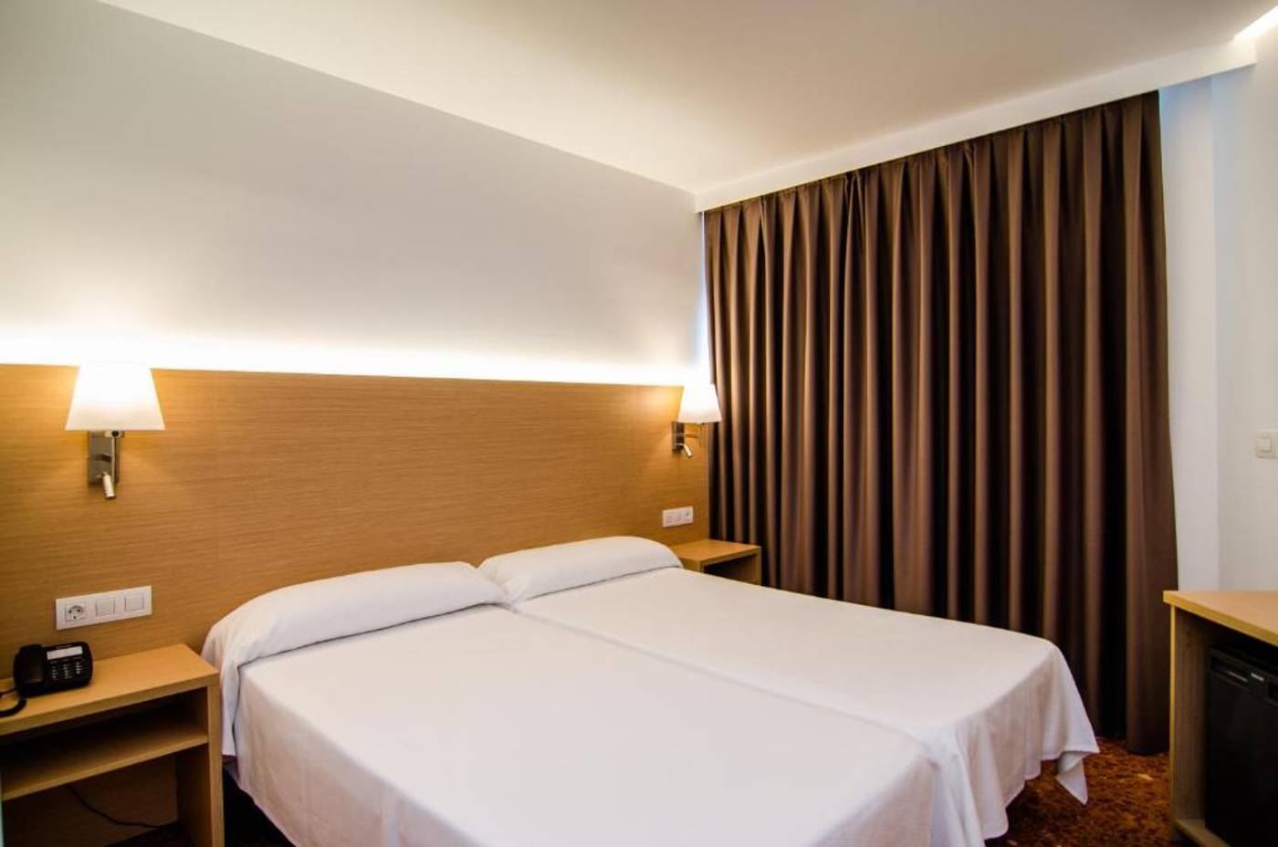 Port-Europa--Room-20