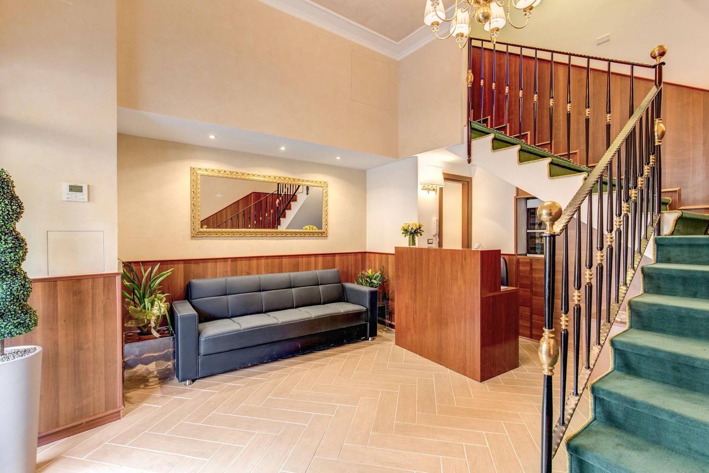 Flavio-Hotel-Lobby-2