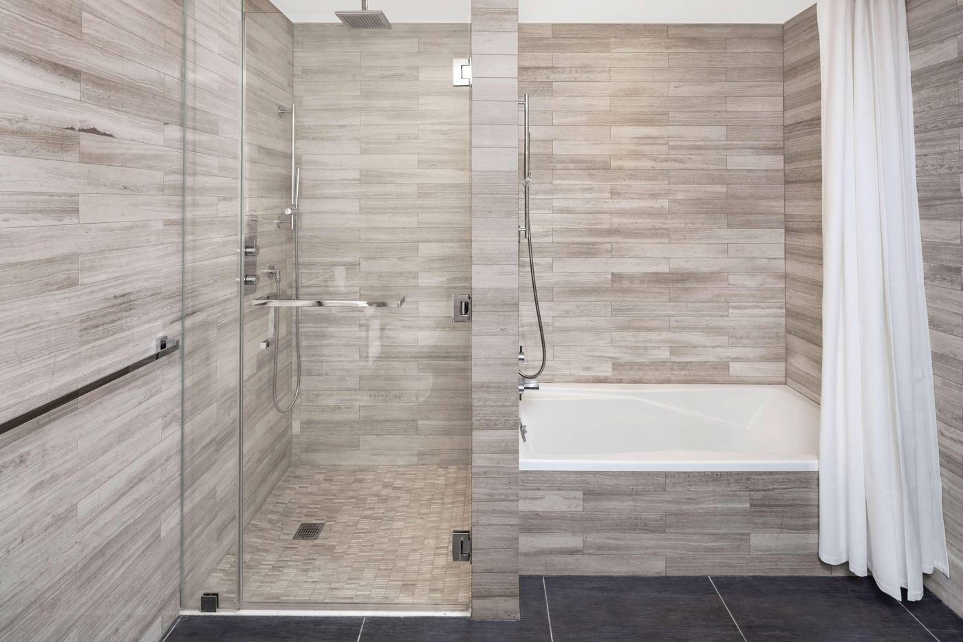 Hilton-Club-The-Quin-New-York-Room-50