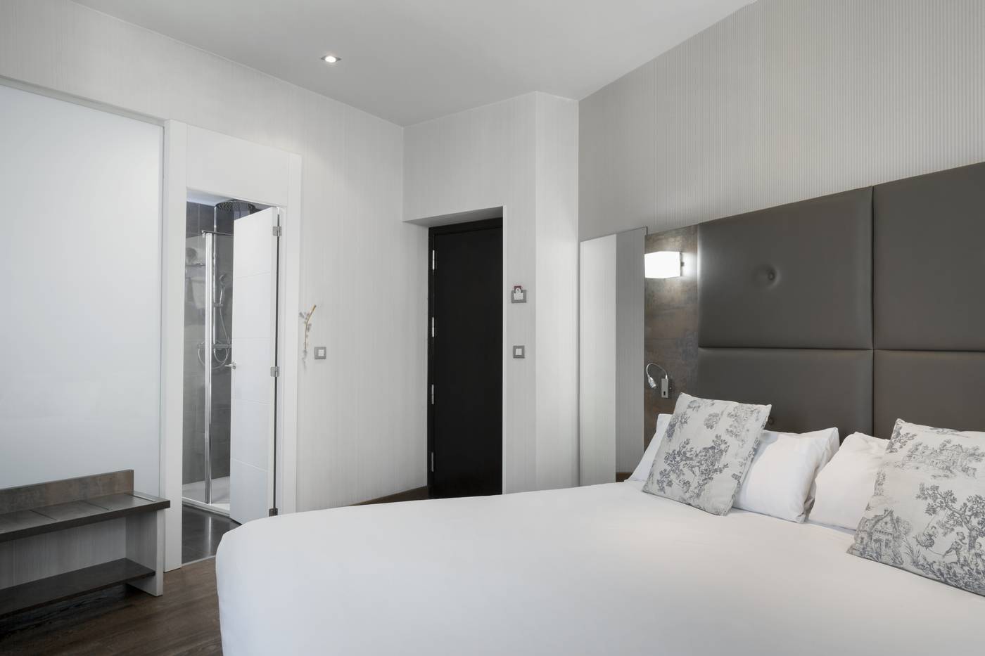 Petit-Palace-Posada-del-Peine-Room-20