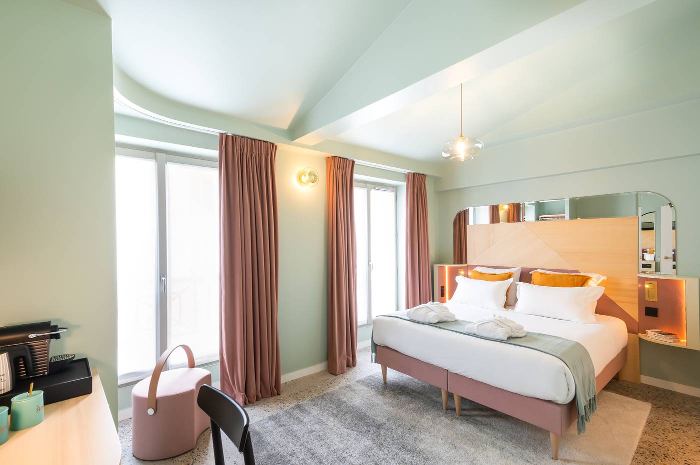 Hotel-Amoi-Paris-Room-22