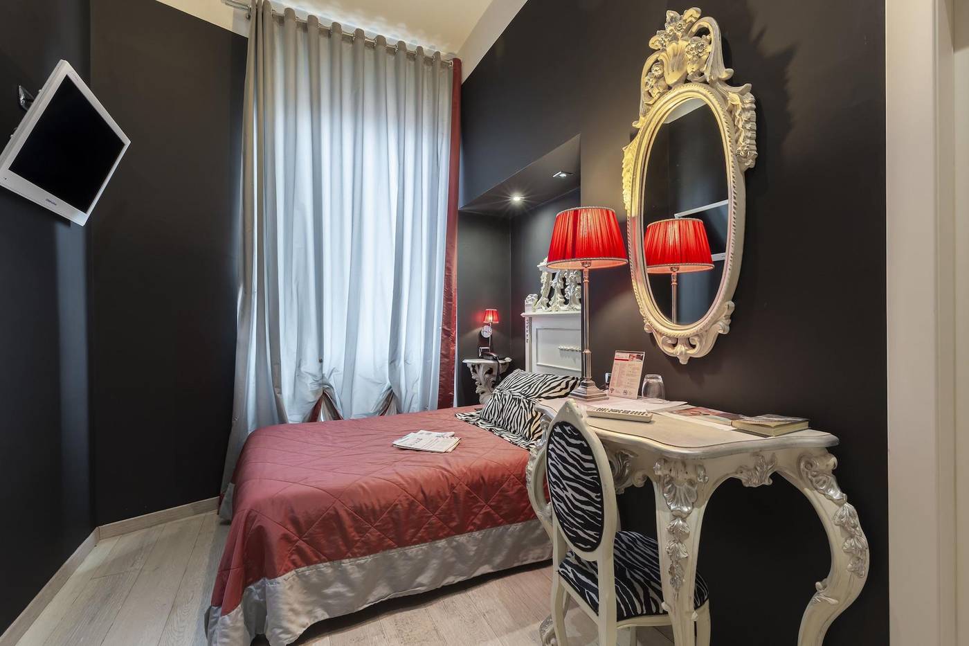 Columbia-Charming-Spa-Room-35