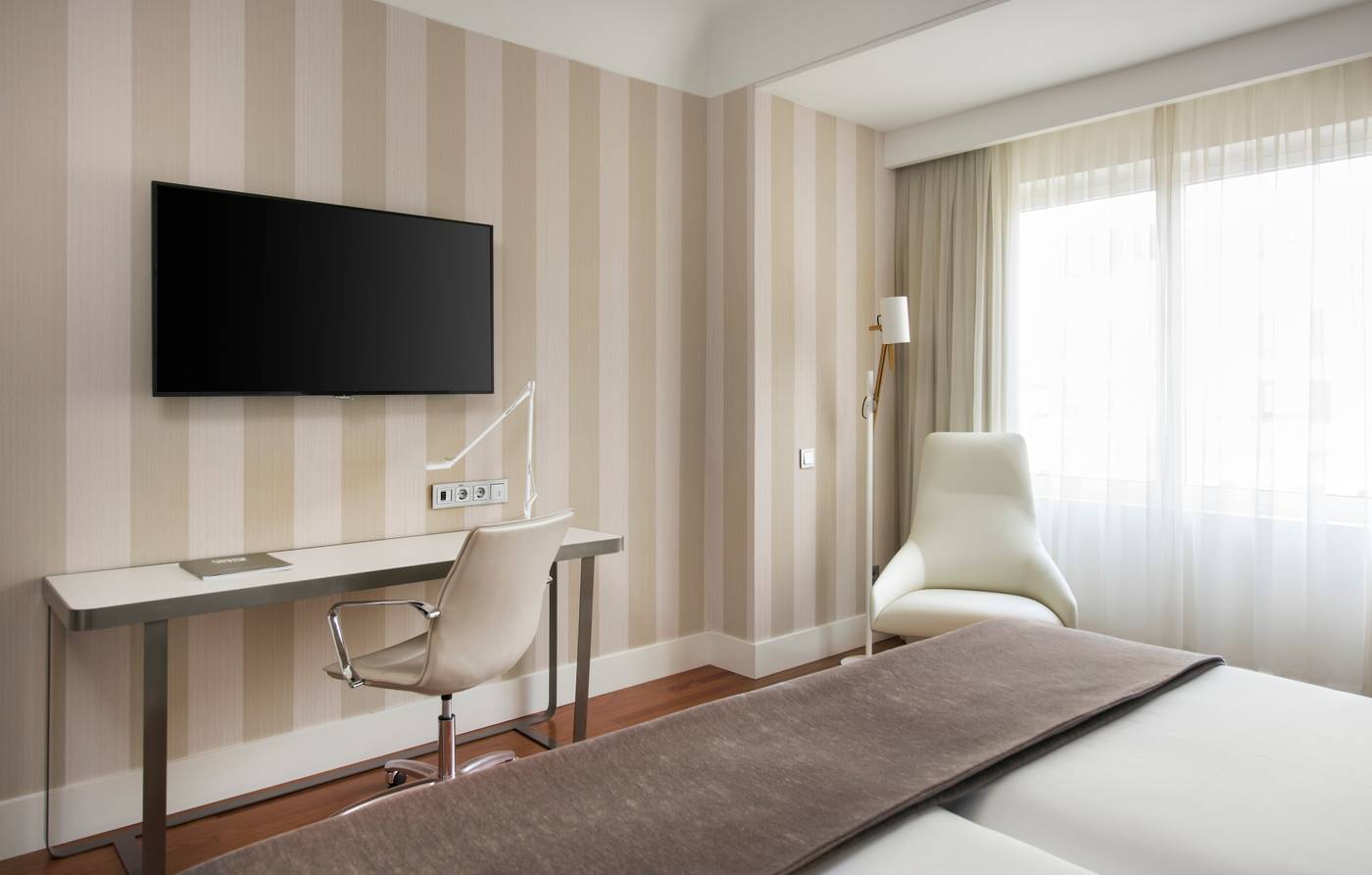 NH-Collection-Madrid-Colon-Room-37