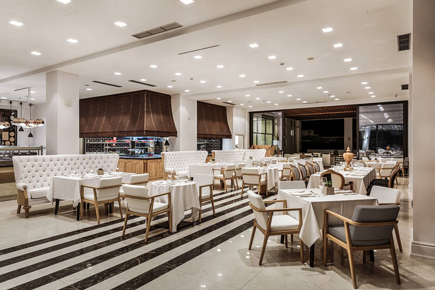 Abaton-Island-Resort-and-Spa-Restaurant-36