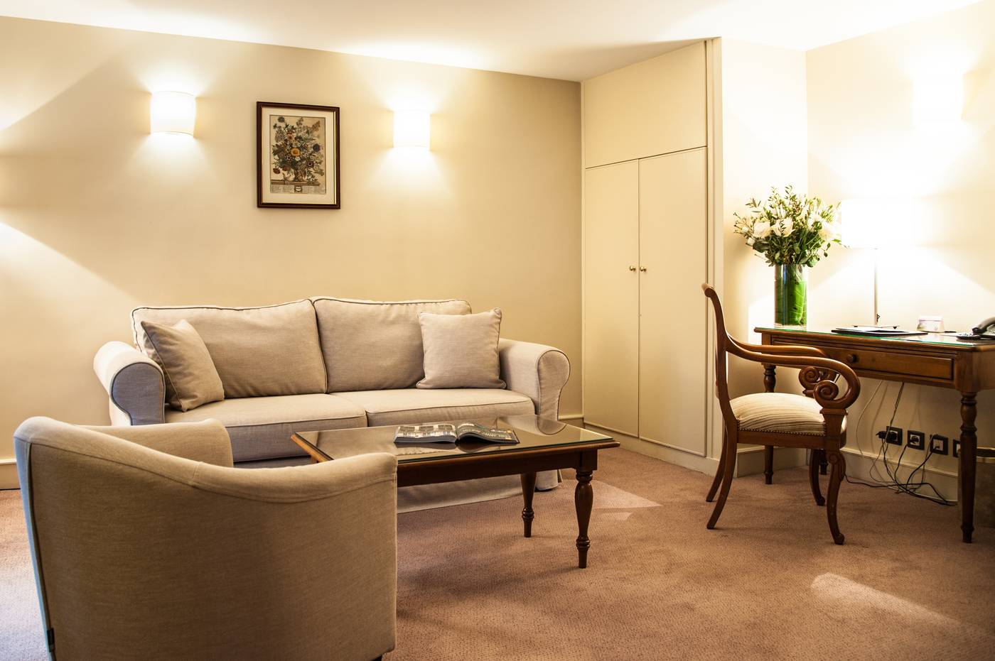 Saint-James-Albany-Paris-Hotel-Spa-Room-25