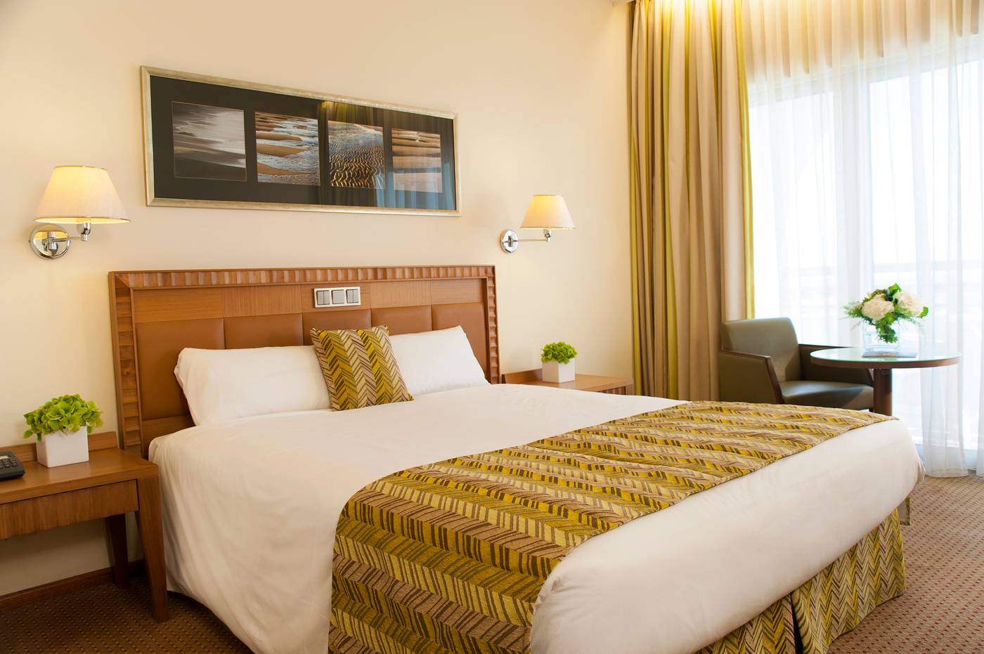 Ajax-Hotel-Room-19