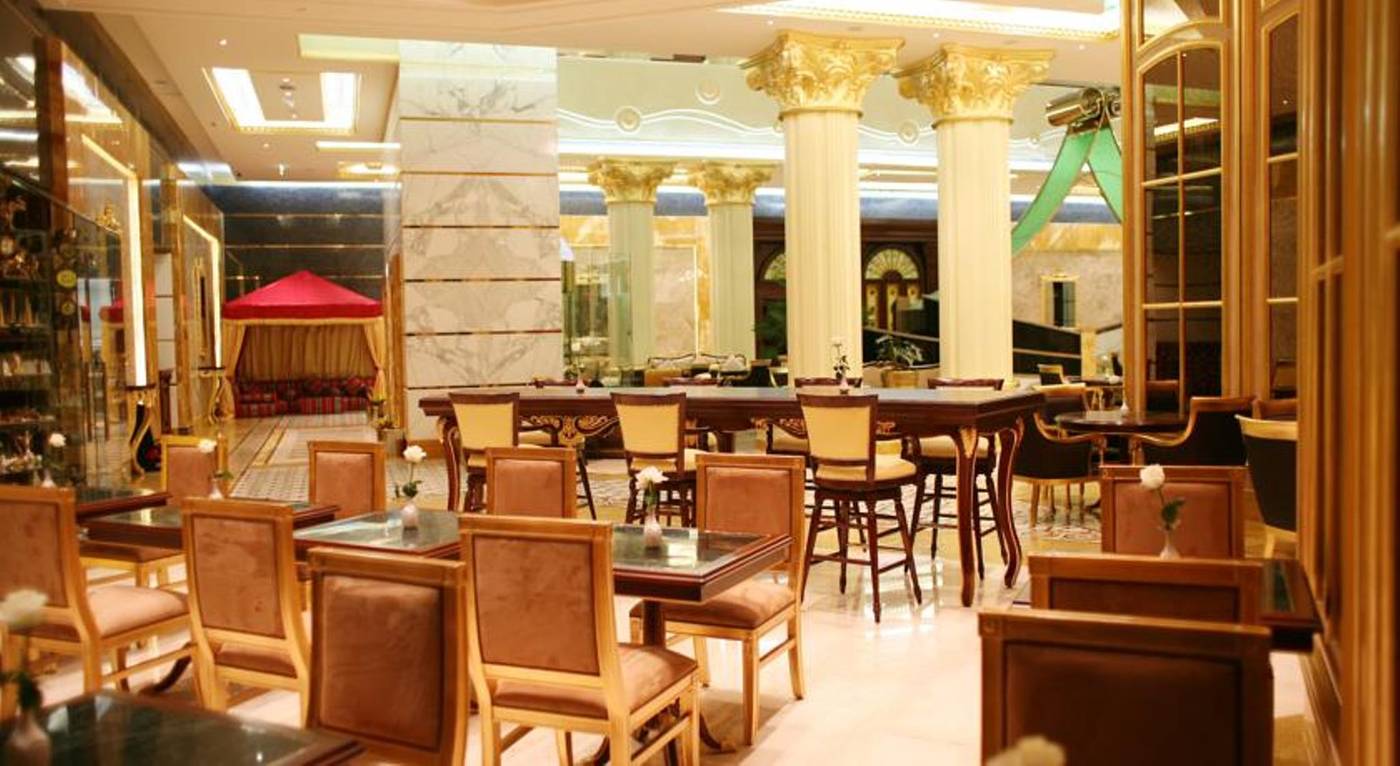 Grand-Excelsior-Al-Barsha-Bar-13
