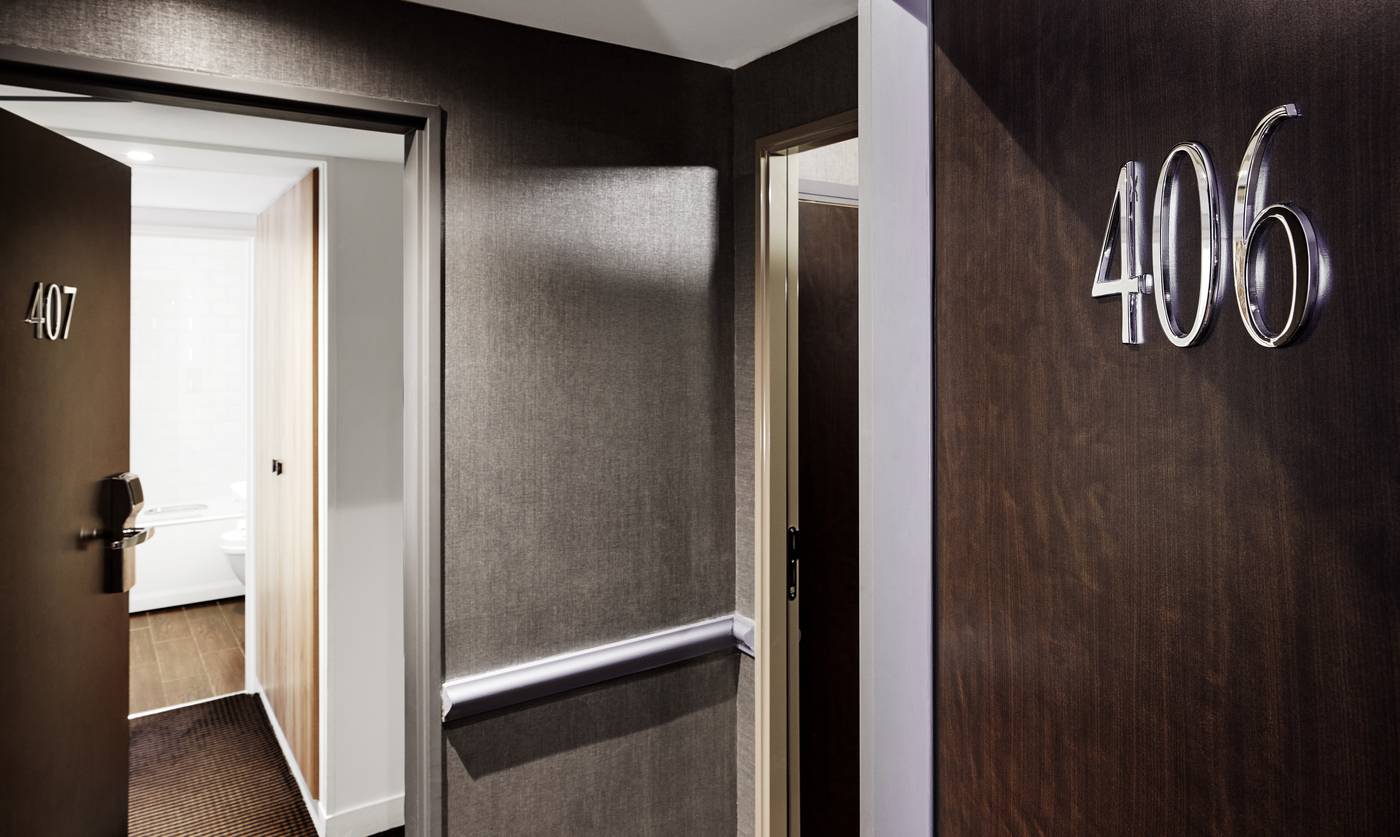 Plaza-Tour-Eiffel-Room-35