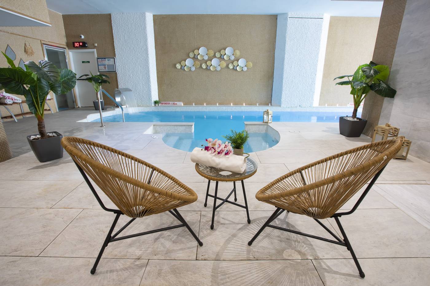 Eden-Hotel---Spa-Pool-37