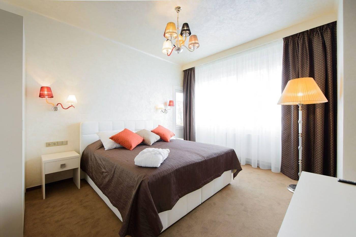 Myo-Hotel-Mysterius-Room-9