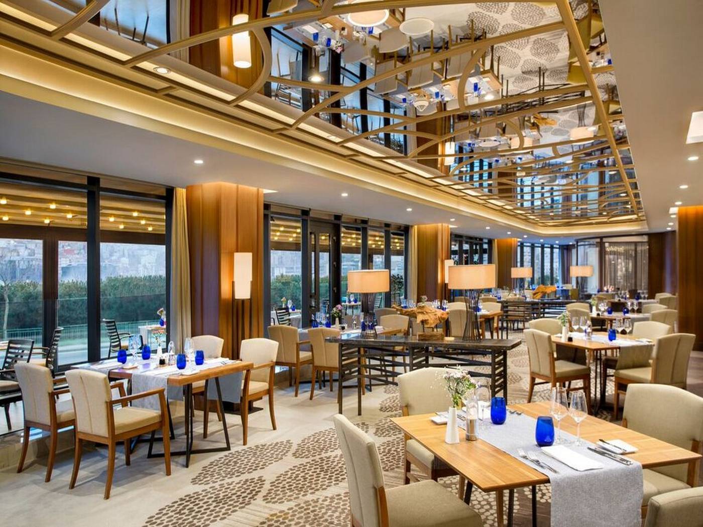 Movenpick-Hotel-Istanbul-Golden-Horn-Restaurant-17