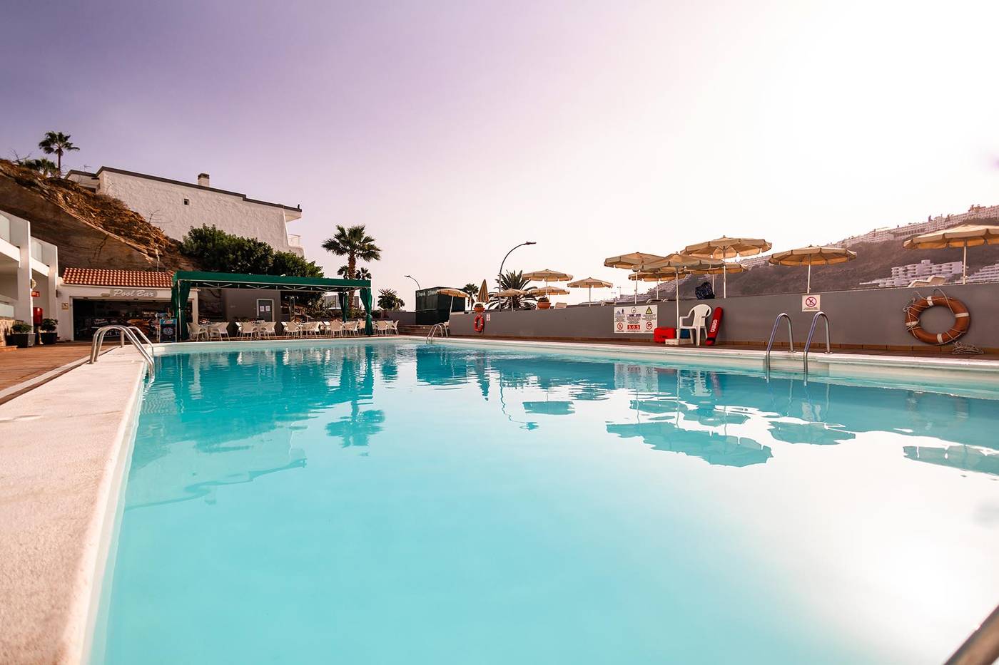 Servatur-Castillo-de-Sol-Pool-11