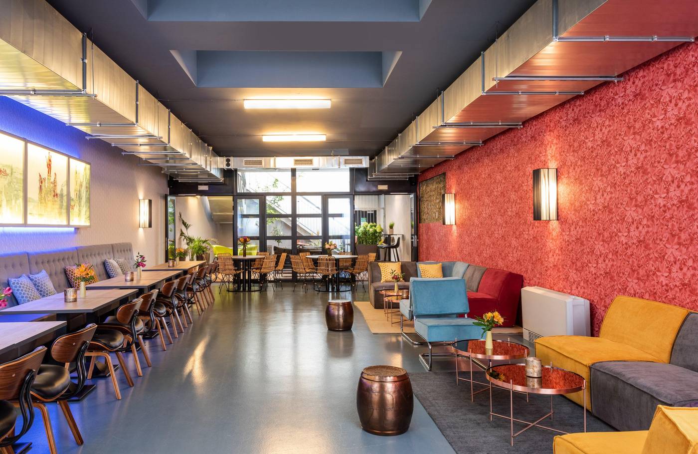 NYX-Hotel-Prague-by-Leonardo-Hotels-Bar-11