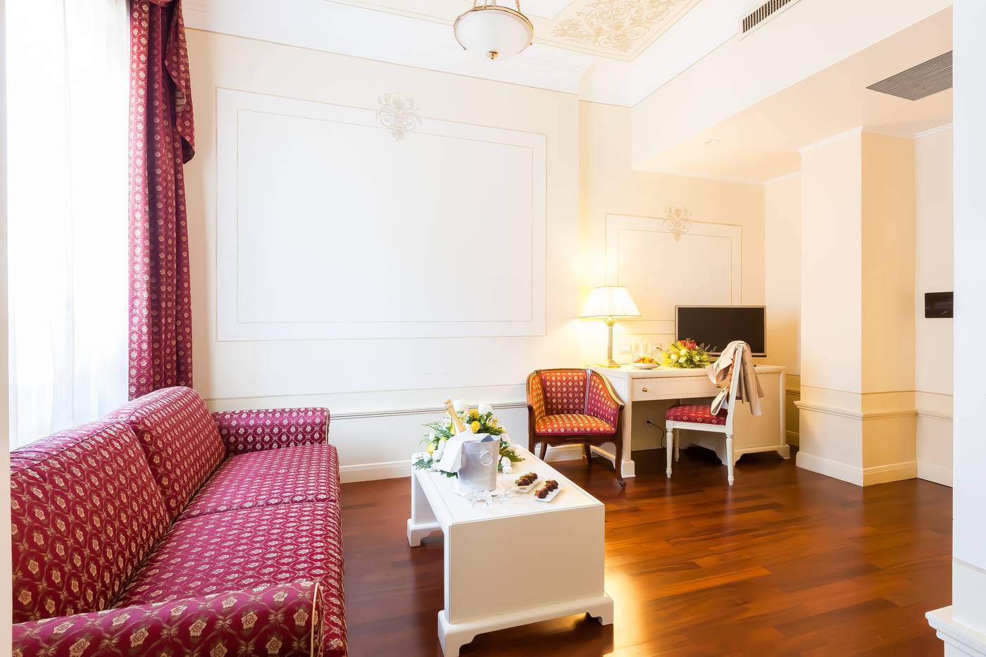 Radisson-Blu-Ghr-Hotel-Rome-Room-47