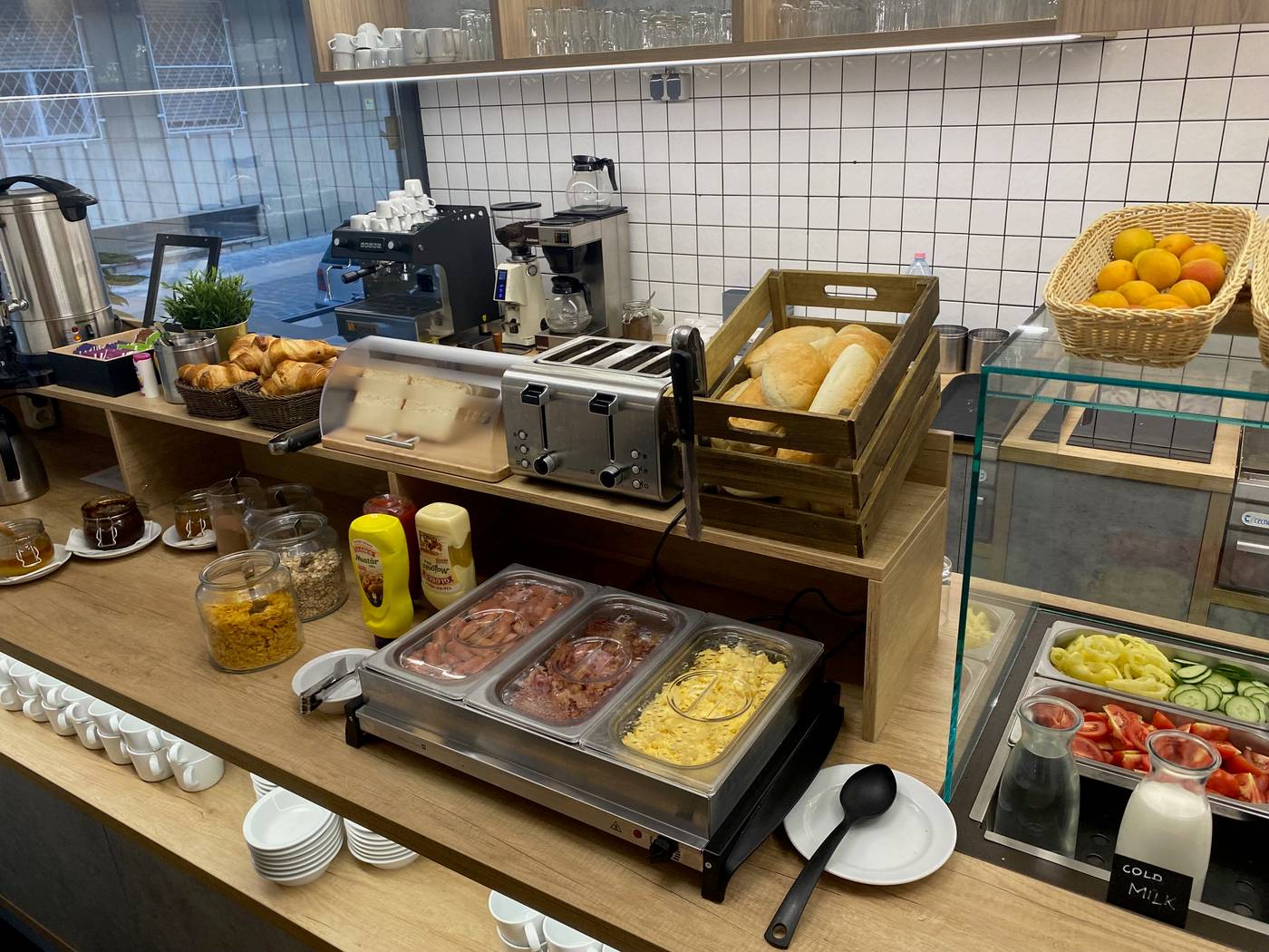 Hotel-Orion-Varkert-Restaurant-37