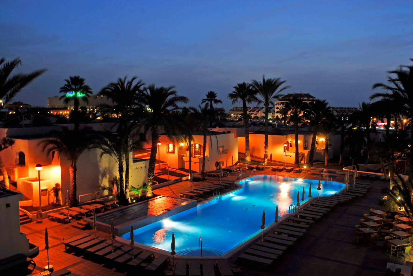 Hd-Parque-Cristobal-Tenerife-Pool-12