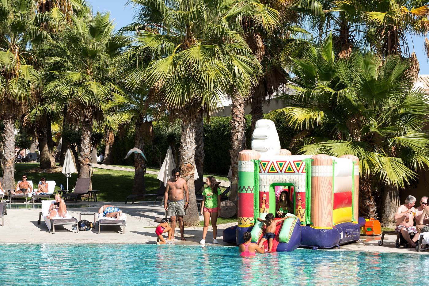 Sao-Rafael-Suites-Pool-11