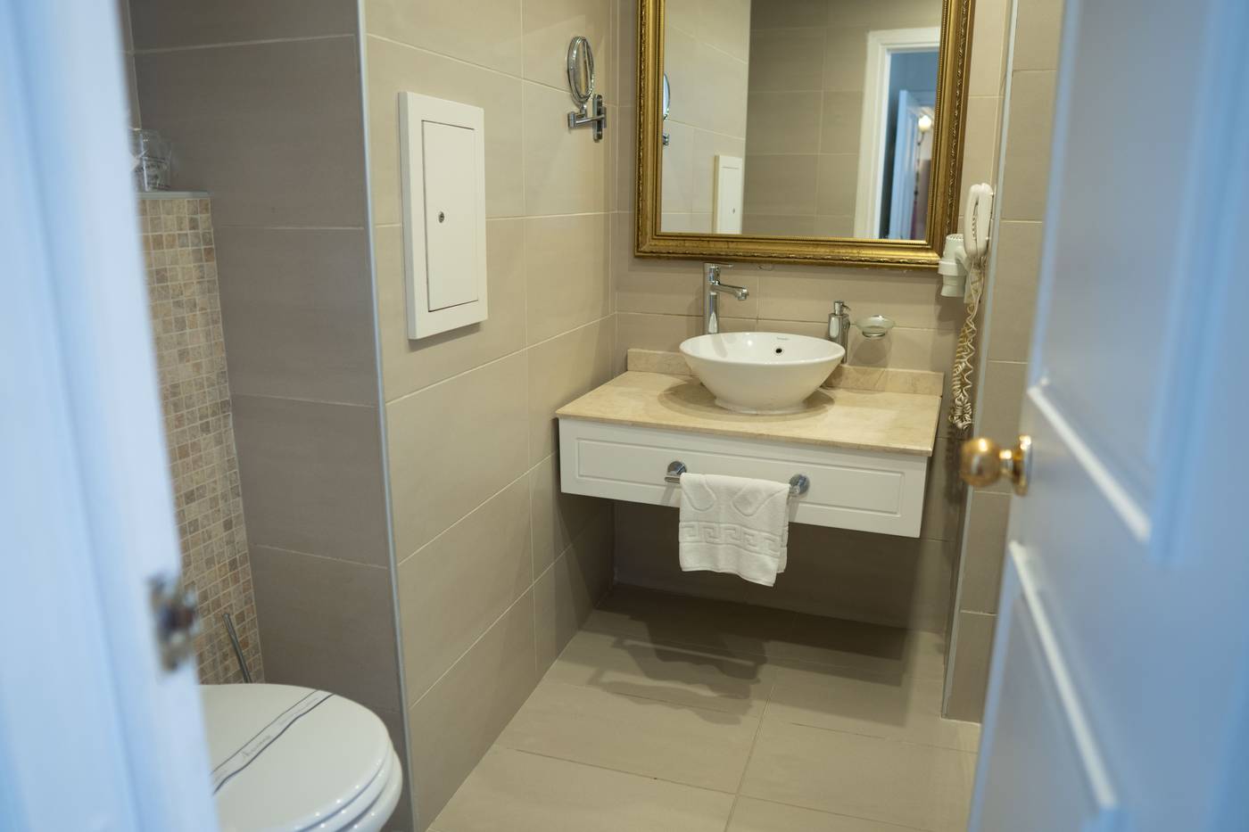 Avicenna-Hotel-Room-60