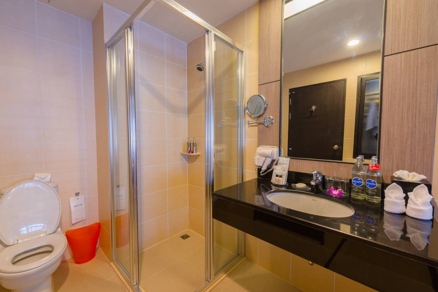 Deevana-Plaza-Phuket-Room-38