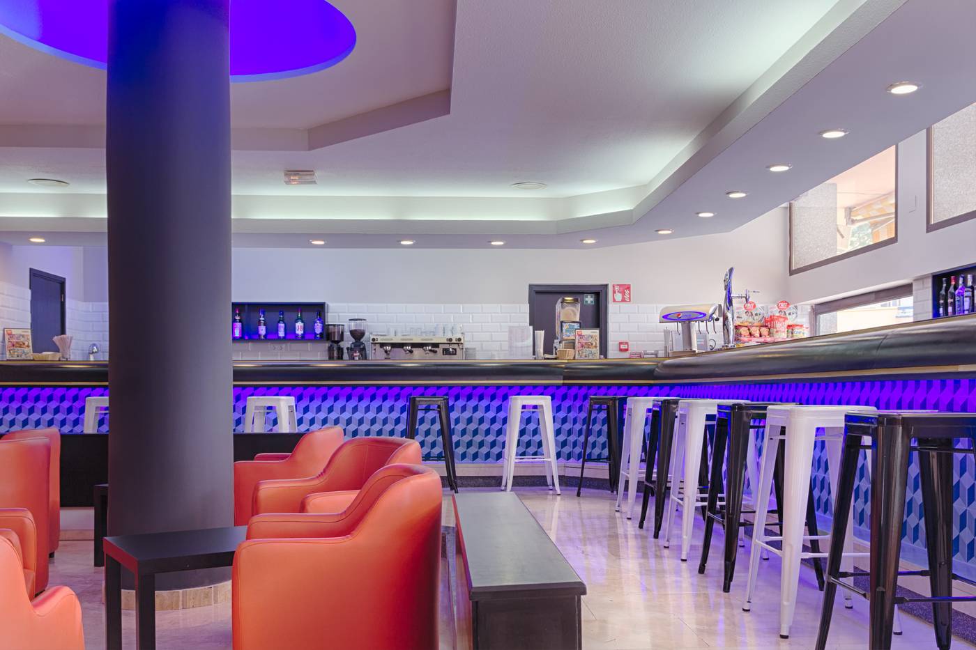 MedPlaya-Hotel-Monterrey-Bar-22