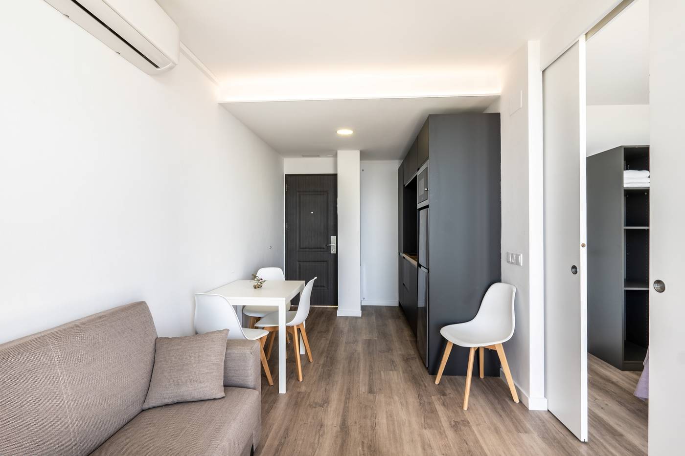 Comtat-Sant-Jordi-Aparthotel-Room-41
