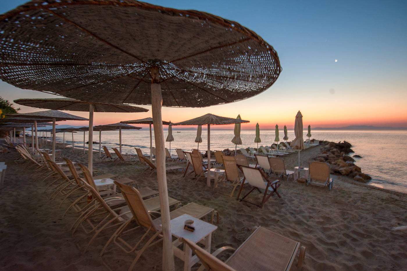 White-Suites-Beach-18