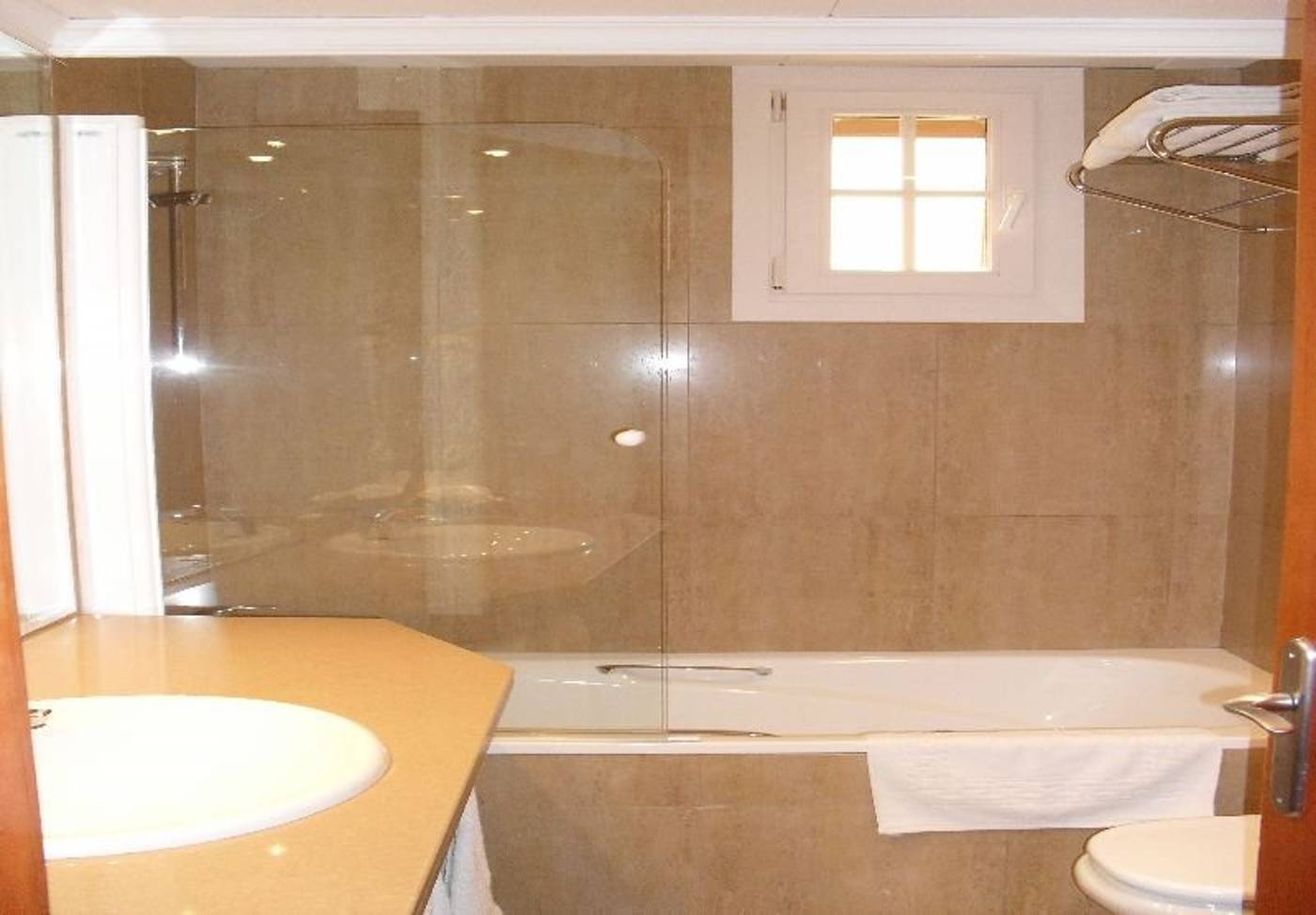 Vent-de-Garbi-Room-14